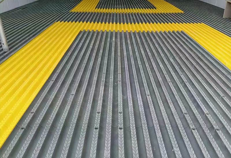 �����١�������ˮħ��